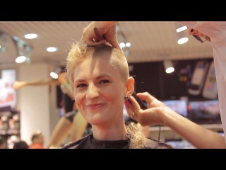 11 girls cut their hair bald for the iphone