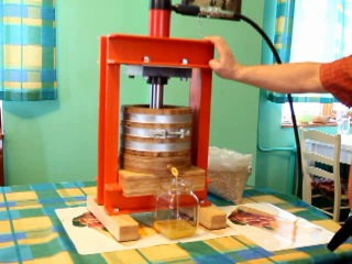 press for extraction of cedar, sunflower and other oils
