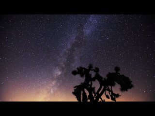 milky way and meteor shower 720 hq